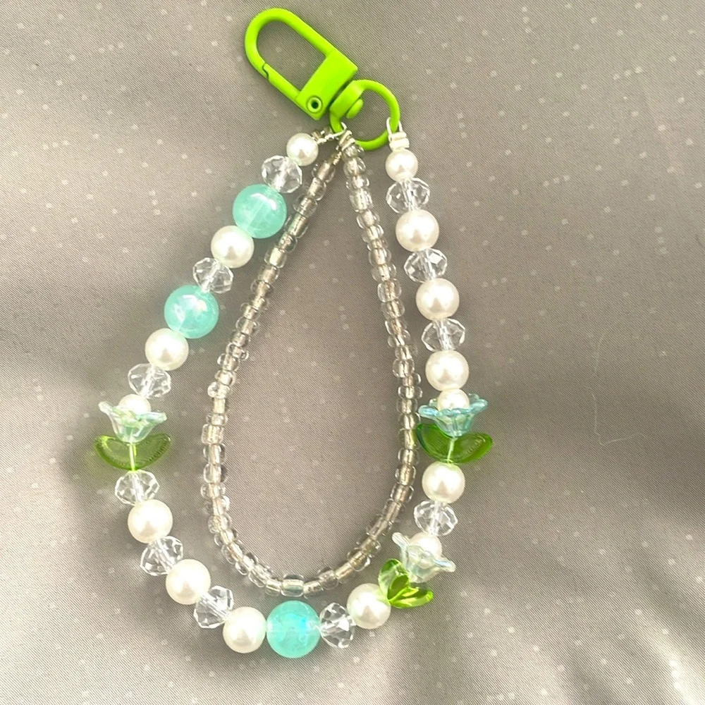Beaded Dangler Charm - Elegant Accessory ✨ Keychain - Picture 6 of 9